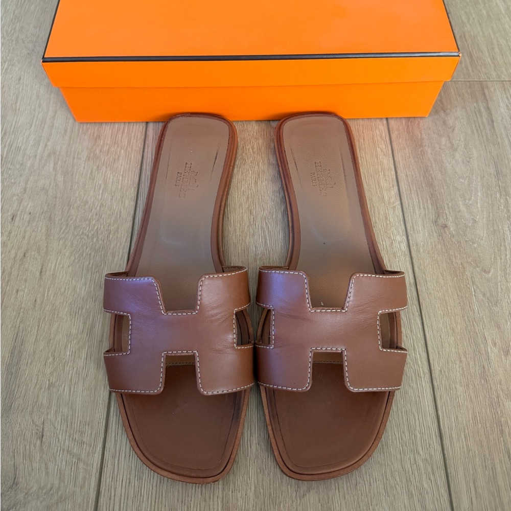 Hermès Gold Oran Sandals